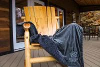 Rural Llama Throw