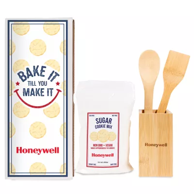 Bamboo Kitchen Gift Set with Sugar Cookie Mix