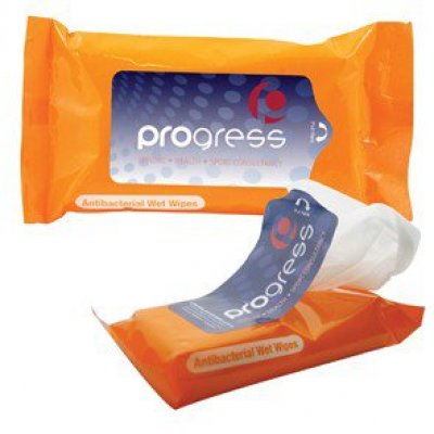 Antibacterial Wet Wipes in a Pouch