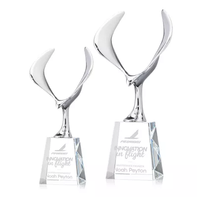 Maverick Eagle Award on Celestina Base - Clear