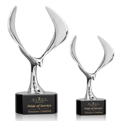 Maverick Eagle Award on Paragon Base - Black